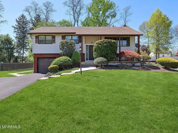 40 Stratford Drive, Manalapan, NJ 07726