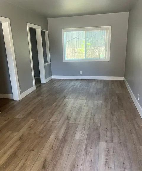 10440 Downey Ave #J — Photo 2
