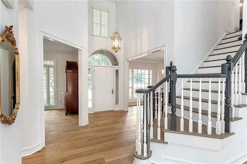 4 bed, 3.5 bath, 3028 sqft, $7,500 — Photo 3