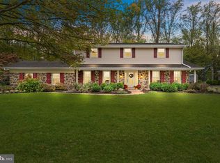 1190 University Dr, Yardley, PA 19067