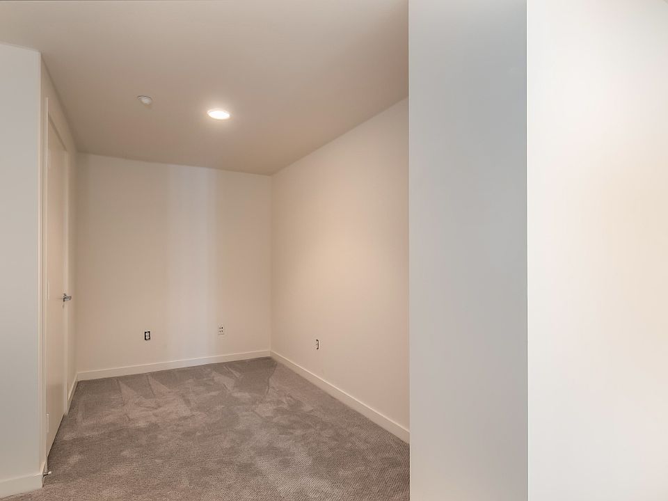 1st image of 400 W Ocean Blvd Unit 903