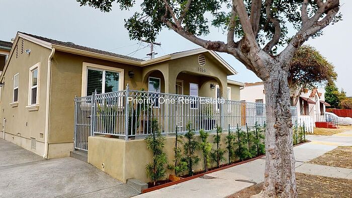 1st image of 3368 Monroe Ave