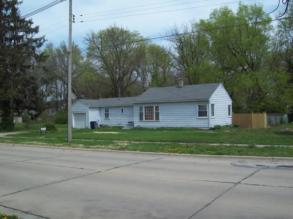 930 S Elm St, Greenville, IL 62246