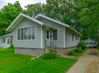 426 S May St, Joliet, IL 60436