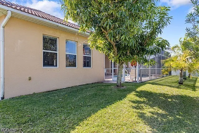 2111 SW 51st St — Photo 14