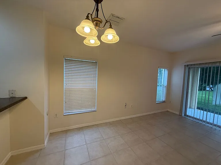8511 Trail Wind Dr — Photo 6