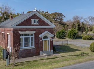 4322 Capeville Dr, Cape Charles, VA 23310