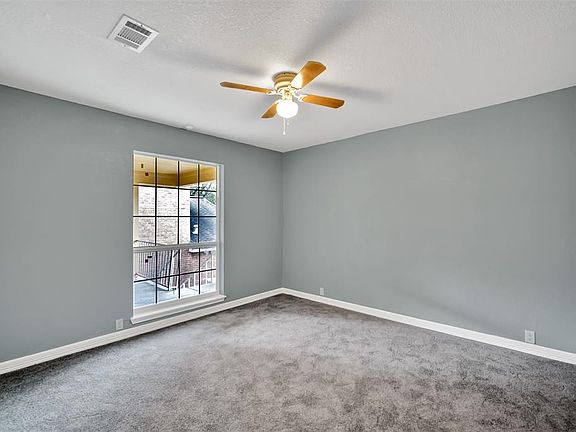 4th image of 4718 Cashel Cir #4