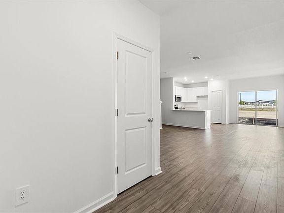 4th image of 4915 SW 81st Loop