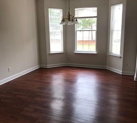 4th image of 756 Indian Wood Ln