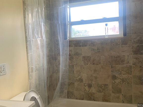4th image of 6614 Orchard Dr N