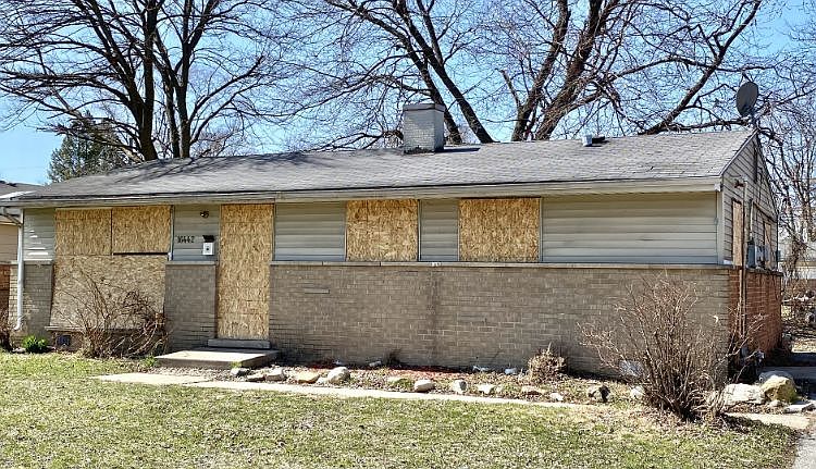 1st image of 16442 Oxford Dr