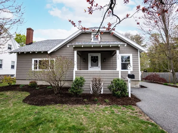 23 Laurel St, Wakefield, MA 01880