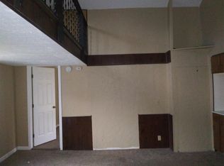 20 Bradford St, Auburn, NY 13021