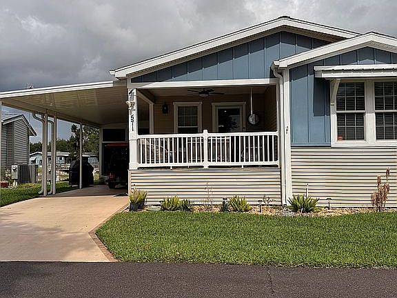 2nd image of 571 Oak Island Cir