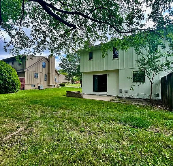 3868 SW Harbor Dr — Photo 6