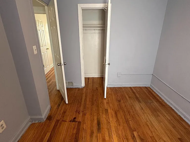 3337 Clay St NE — Photo 7
