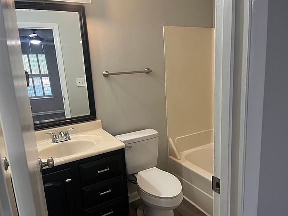4th image of 405 Harbison Blvd APT 315