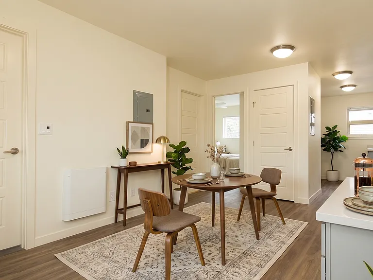 2237 Apartments - Located in the Heart of Ballard — Photo 28