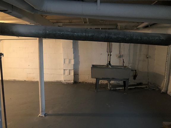 2nd image of 14461 Kingston Ave