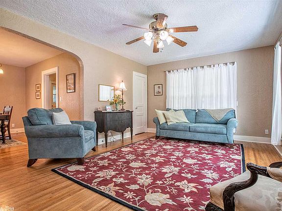4th image of 624 Whittington Ave