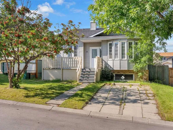 28 Macewan Meadow Line NW, Calgary, AB T3K 3H4
