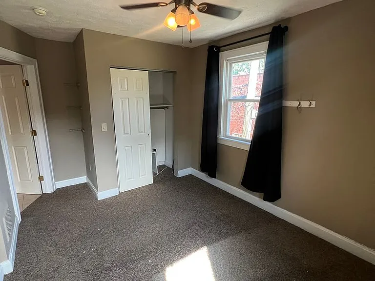 2536 Adams Ave — Photo 6