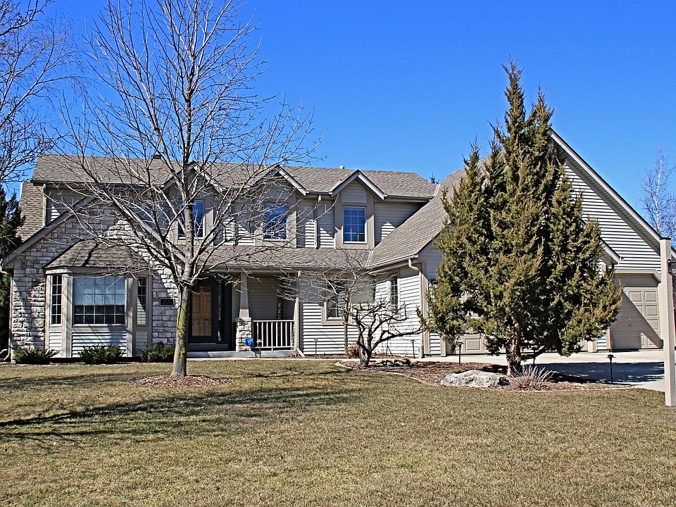 1st image of W233N7735 Chestnut Ct