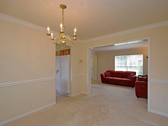 5th image of 8615 Sunmont Dr