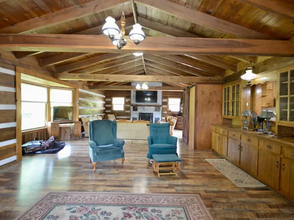 1355 Westfield Rd, Dickson, TN 37055