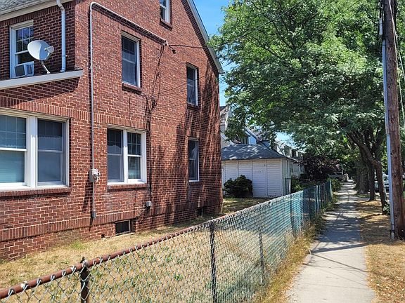 5th image of 89-17 242nd St