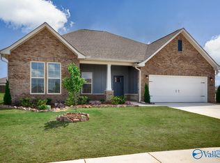 136 Pike Ackert Rd, Meridianville, AL 35759