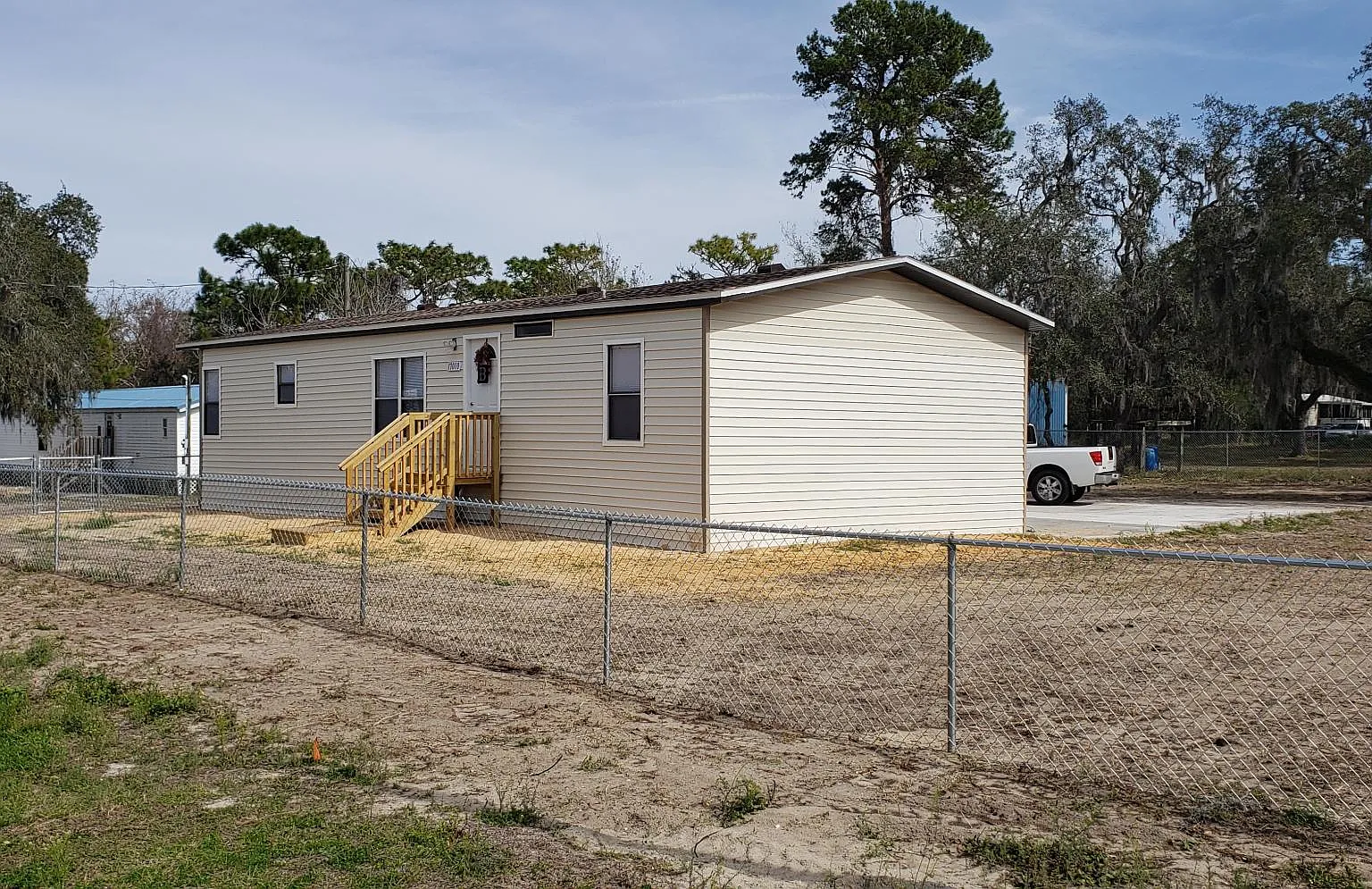 17010 Meridian Blvd — Photo 4