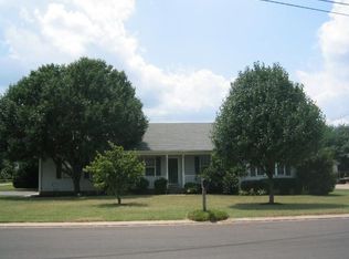 2605 Linden Ln, Murfreesboro, TN 37128