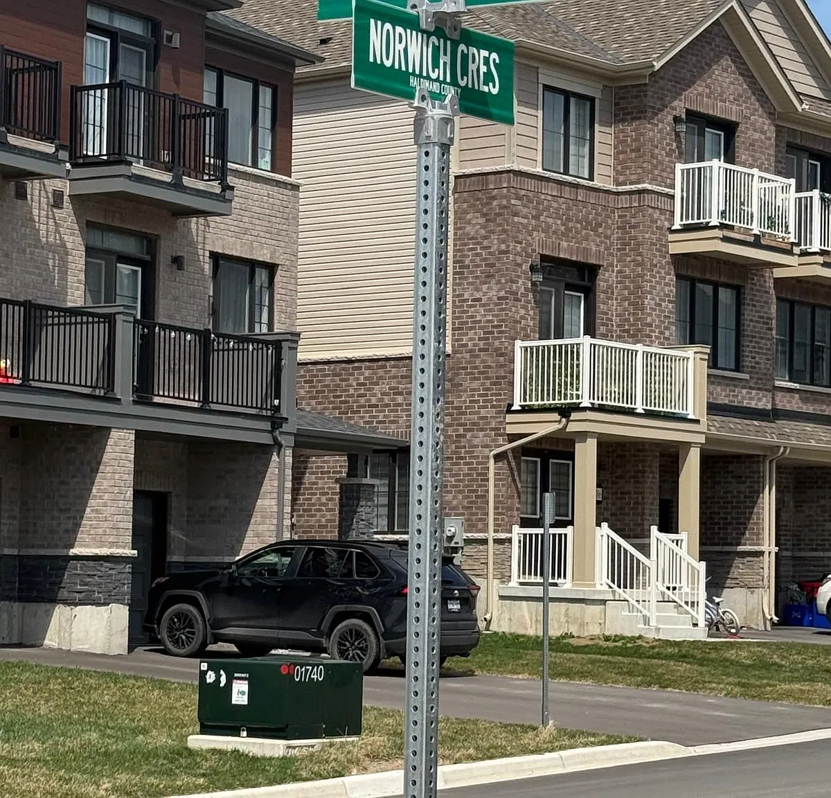 3 bed, $2,595 — Photo 3