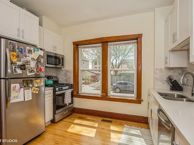 2430 W Palmer St #1 — Photo 8