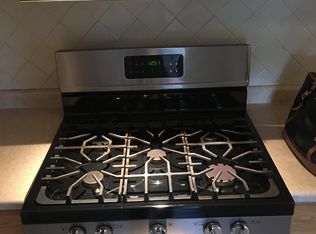 1014 Cricket Ln, Woodbridge, NJ 07095