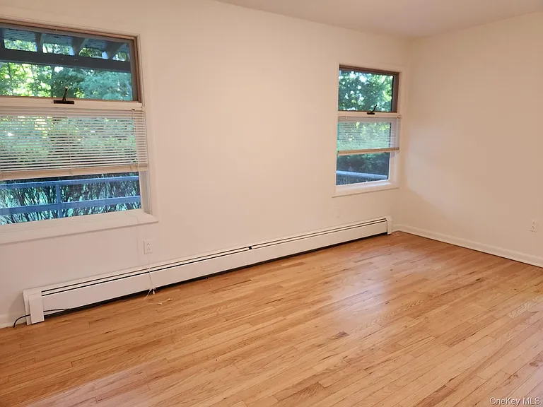20 Locust St #1B — Photo 8
