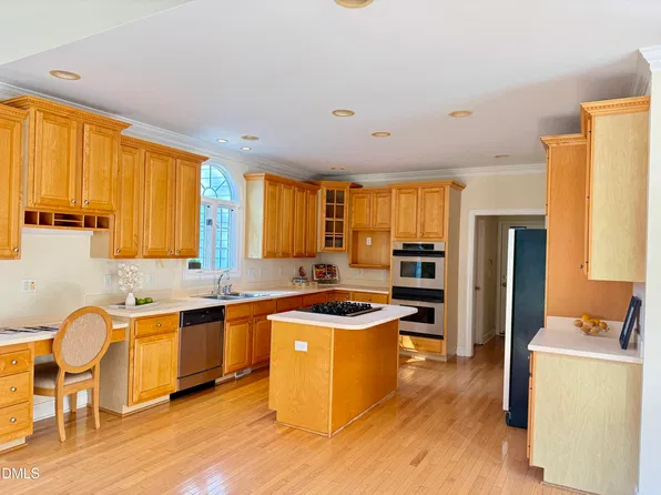 1000 Oak Creek Rd, Raleigh, NC 27615