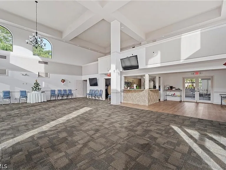 8445 Charter Club Cir #11 — Photo 34