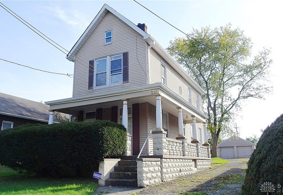 1st image of 221 W Seymour Ave
