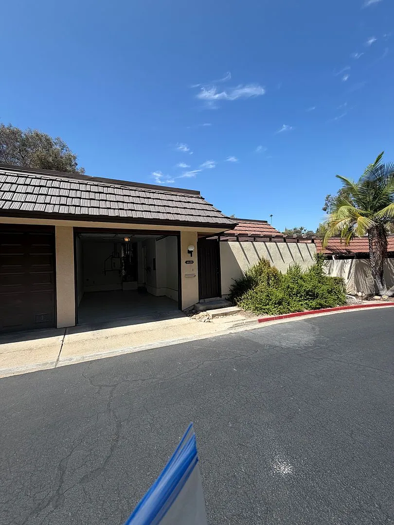 Peaceful, Quiet and Bright - Recently Remodeled 2/2 in Talmadge — Photo 1
