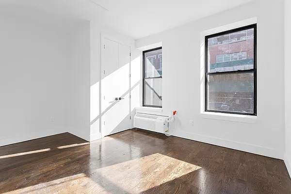 Rented by Reavis | media 10