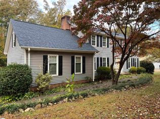 404 Quail Run Cir, Fountain Inn, SC 29644