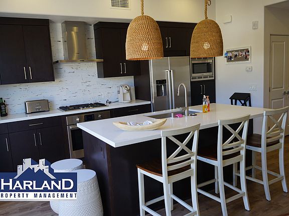 3rd image of 5702 La Jolla Blvd Unit 210