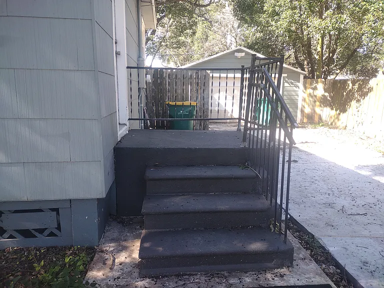 Hudler St — Photo 12