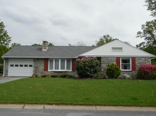 2716 Kimberly Rd, Lancaster, PA 17603