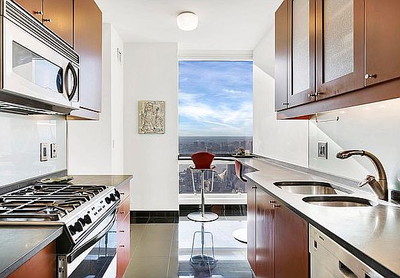 4th image of 230 W 56th St APT 61C