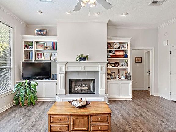 5th image of 741 Navajo Dr