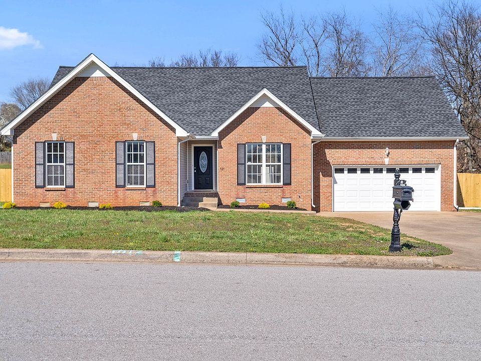 1st image of 921 Glenhurst Way